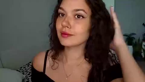 Snapshot of vicki_queen chatting on July 8, 5:12 am Lina online show from July 8, 5:12 am