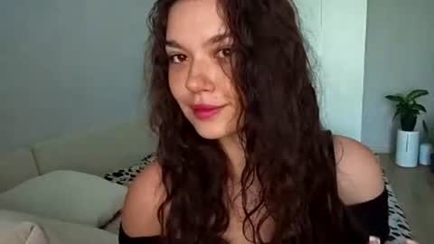 Snapshot of vicki_queen chatting on July 16, 5:13 am Lina online show from July 16, 5:13 am