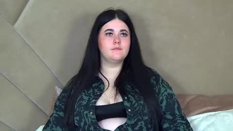 VickiBrooks online show from February 4, 5:34 pm