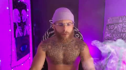 vickingcock7 online show from April 4, 2:43 am