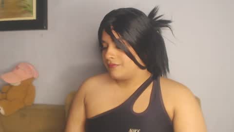   online show from August 7, 5:04 pm
