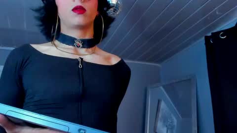 Snapshot of vicky_fant4sy chatting on May 4, 8:27 pm Vicky online show from May 4, 8:27 pm