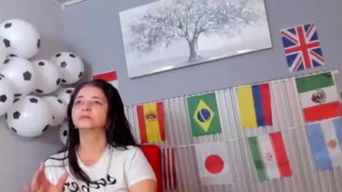  Vicky  online show from June 18, 11:47 am