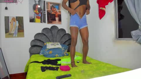 Snapshot of vicky_hotteei chatting on February 15, 3:47 am vicky manuela online show from February 15, 3:47 am