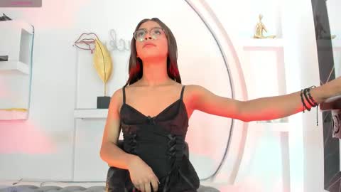 vicky_hottman online show from September 10, 4:34 am