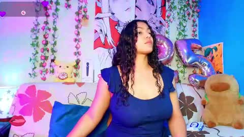 Snapshot of vicky_miller_05 chatting on May 27, 9:01 pm vicky_miller_05 online show from May 27, 9:01 pm