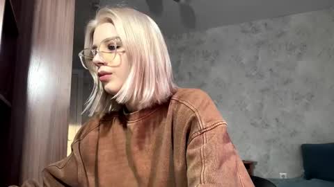 Victoria online show from January 12, 5:45 am