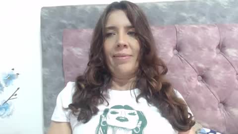 Hi guys   Im victoria  Be the one who can control me in PVT online show from January 4, 4:22 pm