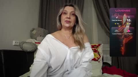 victoria50 online show from November 7, 8:09 pm