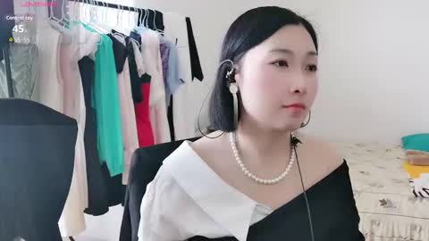 Snapshot of victoria991 chatting on September 17, 2:13 am victoria991 online show from September 17, 2:13 am