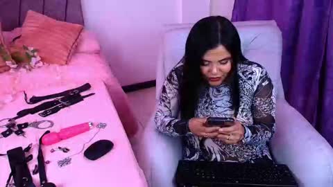 victoria_16_ online show from November 6, 4:24 am