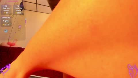 Snapshot of victoria__coopeer chatting on January 25, 4:45 am Victoria Coopeer online show from January 25, 4:45 am