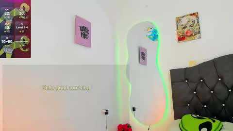 Snapshot of victoria_alien chatting on October 20, 5:13 pm Victoria independent model online show from October 20, 5:13 pm