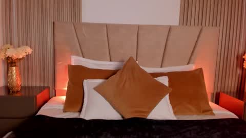 VIC online show from November 7, 12:05 pm