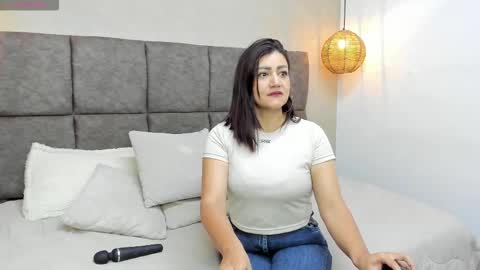 victoria  online show from November 2, 12:18 pm