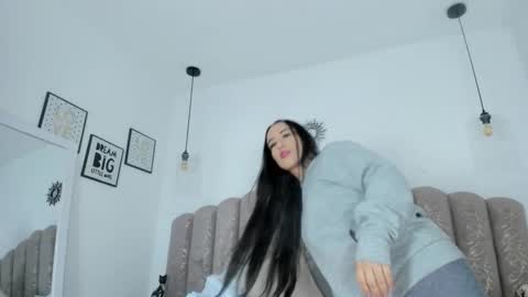 valentina online show from September 14, 11:31 am