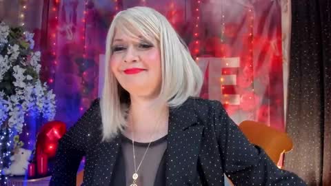 Snapshot of victoria_dior chatting on February 25, 7:14 pm diorvictoria9 online show from February 25, 7:14 pm