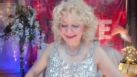 diorvictoria9 online show from April 17, 6:44 pm