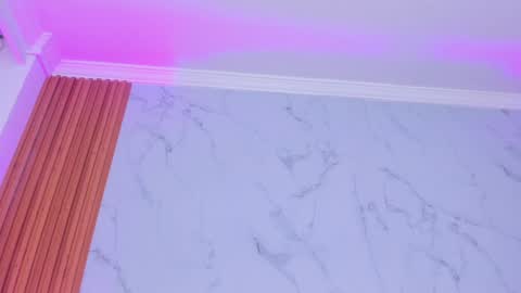  Victoria Lozano  online show from December 11, 6:20 pm