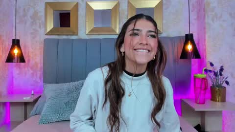  Victoria Lozano  online show from February 28, 12:42 pm