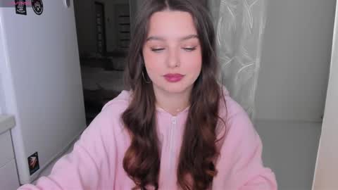 Snapshot of victoria_karma chatting on February 14, 3:05 pm       online show from February 14, 3:05 pm