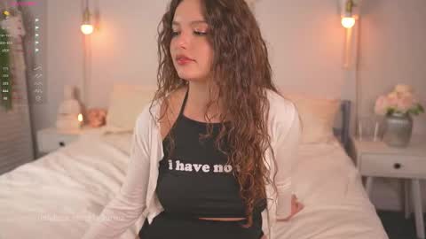 Snapshot of victoria_karma chatting on September 25, 2:21 pm       online show from September 25, 2:21 pm