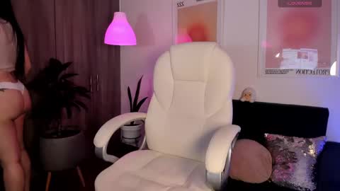 Victoria  online show from February 25, 11:22 pm