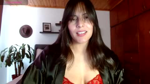VICTORIA MARTELO online show from May 13, 6:16 pm
