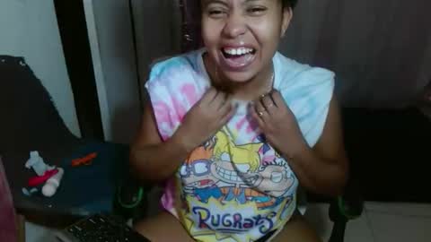 Snapshot of victoria_miler chatting on November 25, 9:26 pm VICKY online show from November 25, 9:26 pm