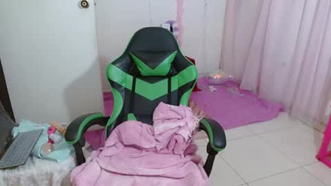 VICKY online show from April 19, 10:23 pm