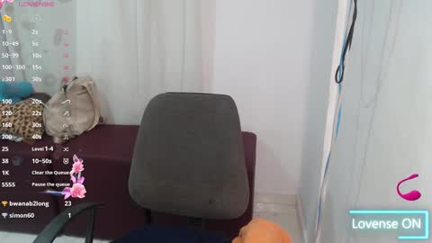 Snapshot of victoria_milf06 chatting on January 22, 9:46 am victoria online show from January 22, 9:46 am