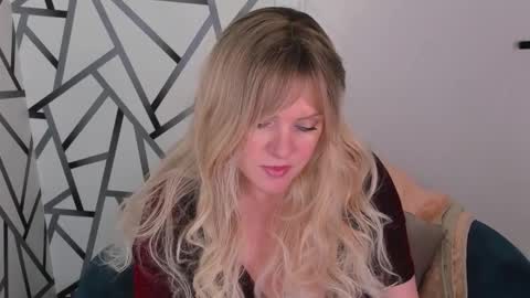 Victoria My schedule for the week 2 GMT 3am-9am TuWeThFrSa online show from February 4, 1:33 am