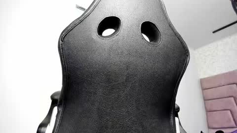 Snapshot of victoria_noir_18 chatting on November 16, 3:28 pm Vicky online show from November 16, 3:28 pm