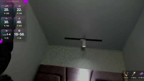 Snapshot of victoria_noir_18 chatting on November 25, 6:24 am Vicky online show from November 25, 6:24 am