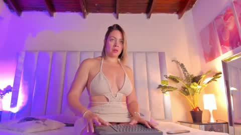 VICTORIA online show from December 12, 2:44 pm