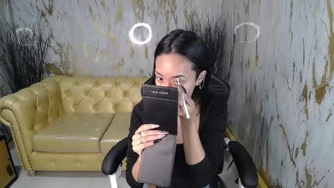 Snapshot of victoria_ricci_a chatting on January 31, 4:17 pm Victoria  online show from January 31, 4:17 pm