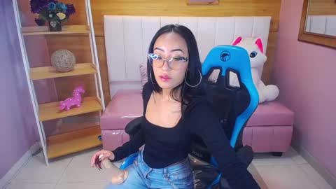 Snapshot of victoria_ricci_a chatting on February 10, 4:47 pm Victoria  online show from February 10, 4:47 pm