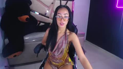 Snapshot of victoria_ricci_a chatting on March 6, 5:00 pm Victoria  online show from March 6, 5:00 pm