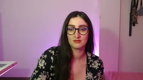 Victoria online show from November 25, 8:09 pm