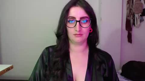 Victoria online show from April 20, 9:05 pm