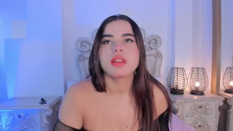 victoria  online show from December 10, 11:32 am