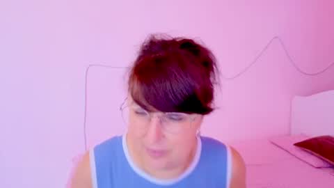 Snapshot of victoria_vvv chatting on July 25, 9:40 am Vika online show from July 25, 9:40 am