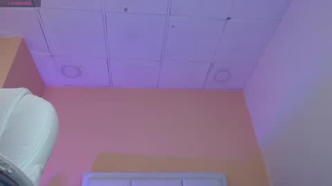 victoria  online show from December 19, 11:50 am