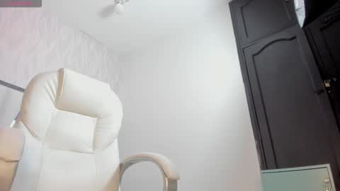 Victoria Sofia online show from March 25, 7:09 pm