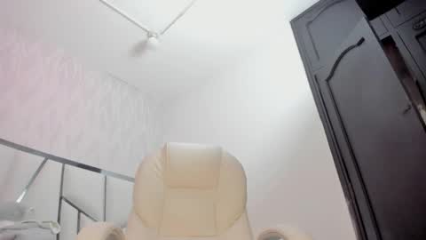 Victoria Sofia online show from March 28, 8:08 pm