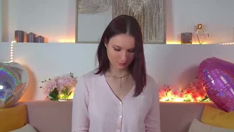 Victoria online show from February 15, 6:23 am