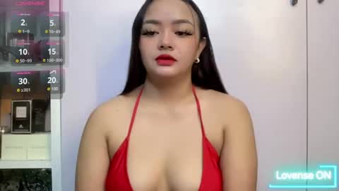 Victoria Harper online show from June 21, 2:08 pm