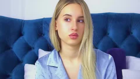 Victoria online show from October 12, 6:45 am