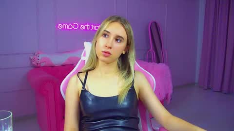 Victoria online show from October 13, 7:08 am