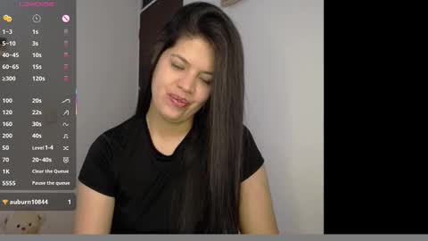 victorialg online show from November 7, 1:44 pm